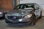 Volvo S60 2.0 D2 Navigatie Leder Garantie EURO6, Auto's, Volvo, Te koop, Zilver of Grijs, Berline, https://public.car-pass.be/vhr/741a1866-27cf-4f3c-9945-38f7826d9fdd