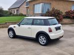 Mini Cooper One Benzine 120.000 km, Auto's, Zwart, Wit, Bedrijf, Handgeschakeld