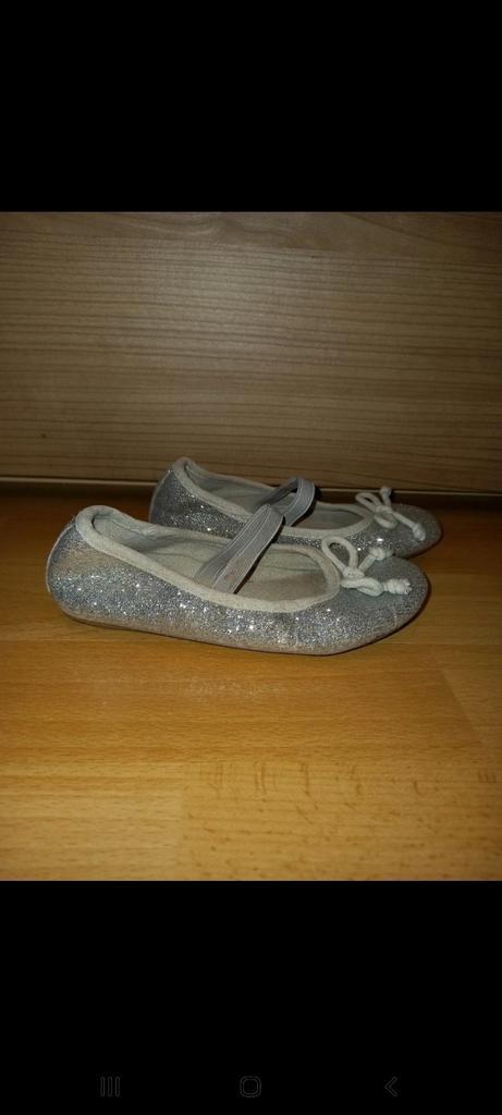 Zilveren glitter ballerina's maat 26, Kinderen en Baby's, Kinderkleding | Schoenen en Sokken, Zo goed als nieuw, Schoenen, Meisje