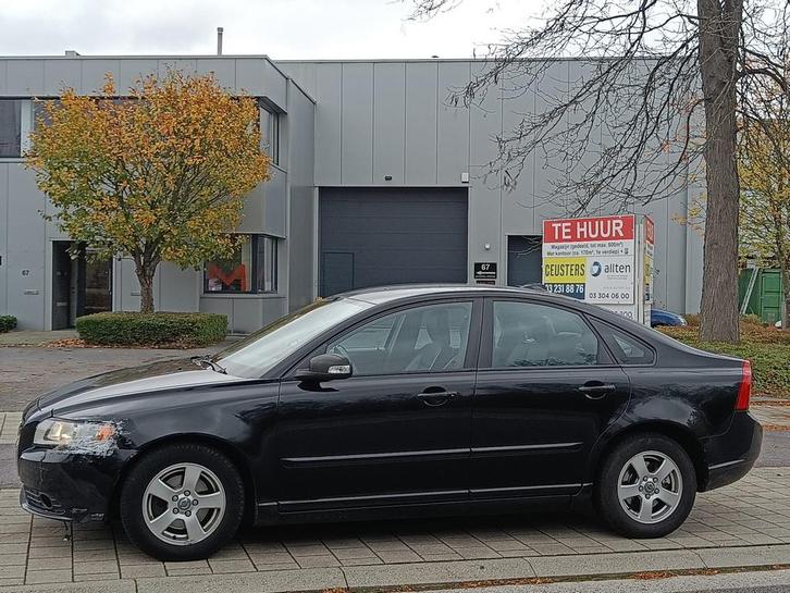 Volvo S40 1.6D DRIVe MOMENTUM EURO5 START/RIJDT!!, Auto's, Volvo, Particulier, S40, ABS, Diesel, Euro 5, Berline, 5 deurs, Handgeschakeld