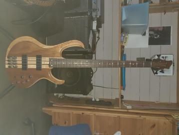 Basgitaar Ibanez BTB, Muziek en Instrumenten, Snaarinstrumenten | Gitaren | Bas, Ophalen, Gebruikt