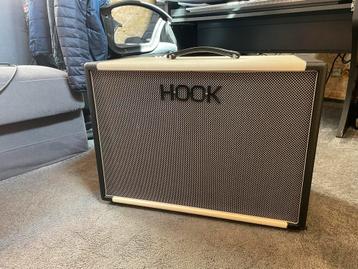 Hook 1x12 openback + softcase beschikbaar voor biedingen
