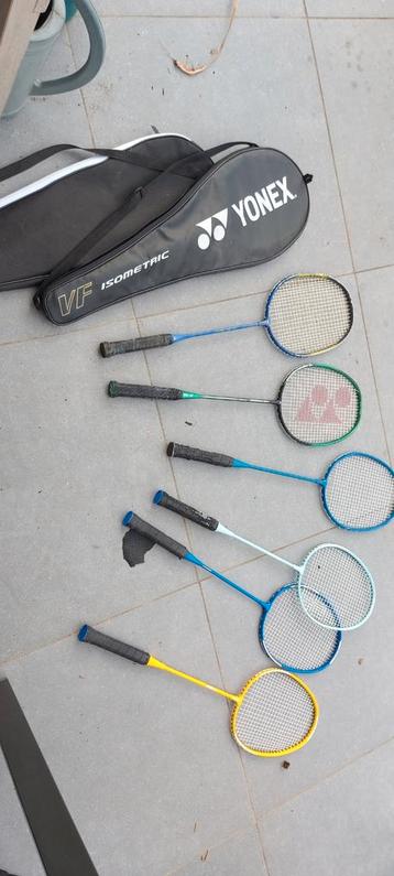 Zes badminton raketten. beschikbaar voor biedingen