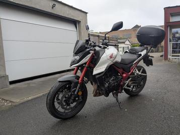 Honda cb750 Hornet 2023 beschikbaar voor biedingen