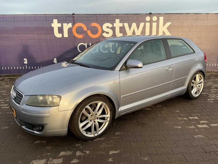 2004 - Audi - A3 - 1.6 Ambiente - Voiture particulière, Autos, Audi, Entreprise, A3, Autres carburants, Euro 4, Hatchback, Occasion