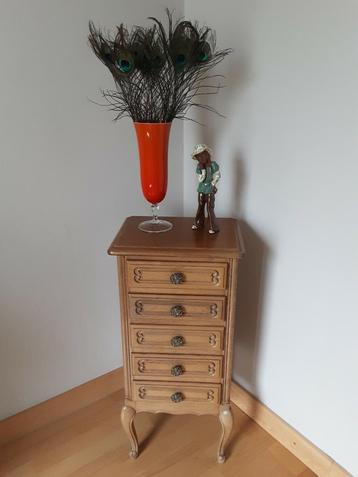 Vintage  houten ladekastje ! Jaren 60  in eik ! beschikbaar voor biedingen