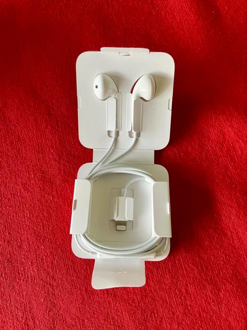 Apple EarPods - wired - lightning connector - nieuw, TV, Hi-fi & Vidéo, Casques audio, Neuf, Supra-aural, Autres marques, Envoi