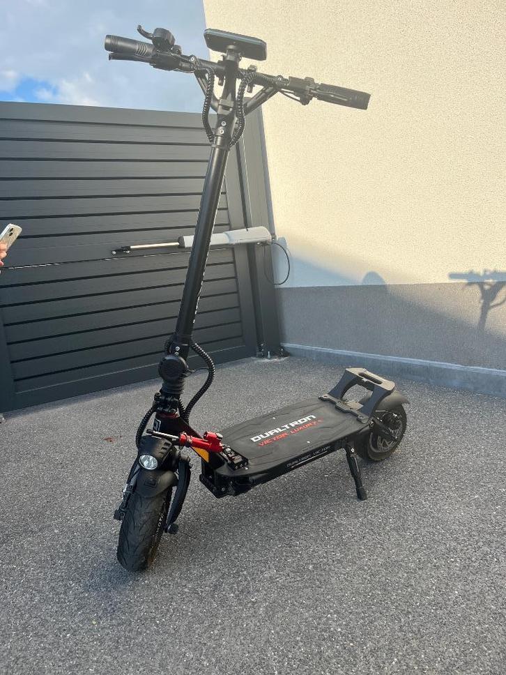Dualtron Victor Luxury+ 588 km 2024, Fietsen en Brommers, Steps, Zo goed als nieuw, Overige typen, Ophalen