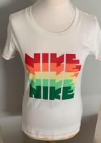 Nike toffe t-shirt met print stretch L NIEUWSTAAT, Kleding | Dames, Ophalen of Verzenden, Zo goed als nieuw
