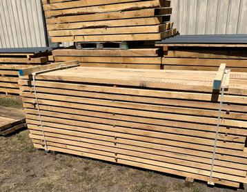 Eiken planken beschikbaar voor biedingen