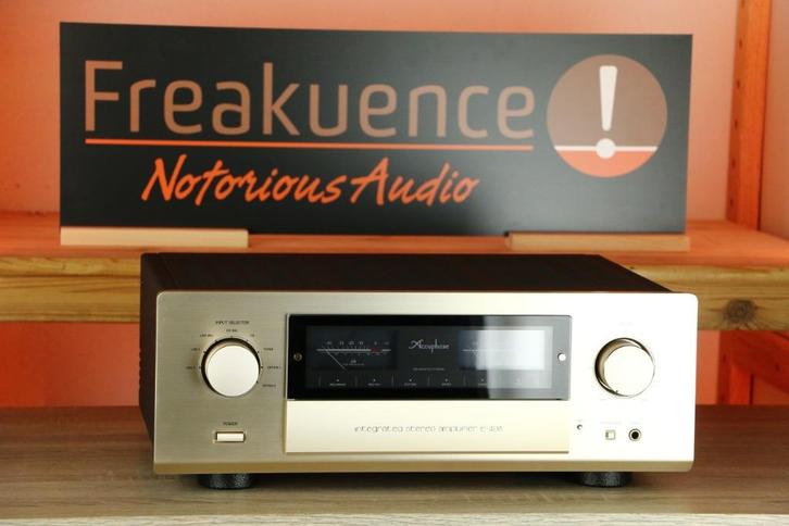 Accuphase E-408 / E 408 TRADE.INRUIL XLR* nice@Freakuence!, Audio, Tv en Foto, Versterkers en Ontvangers, Zo goed als nieuw, Stereo
