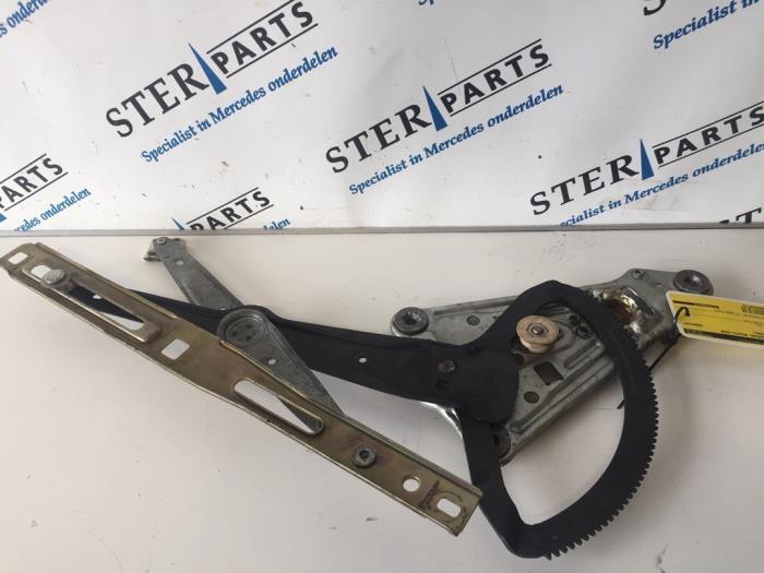 Ruitmechaniek 2Deurs rechts-voor van een Mercedes SL, Auto-onderdelen, Ruiten en Toebehoren, Mercedes-Benz, Gebruikt, 3 maanden garantie