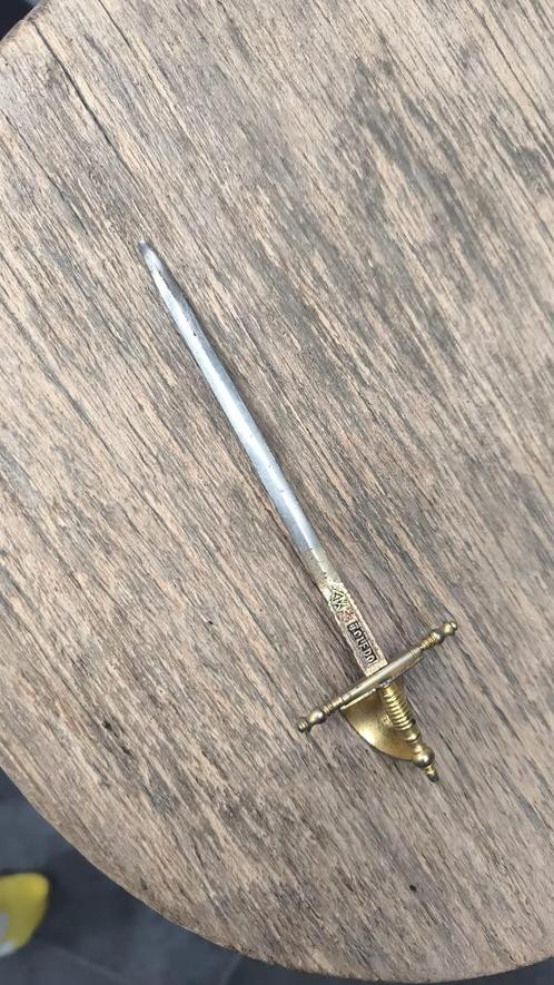 Miniatuur zwaarden / brievenopeners – Toledo, Verzamelen, Overige Verzamelen, Gebruikt, Ophalen
