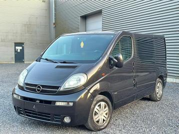 Opel Vivaro Dubbele Cabine 2003 5 Plaatsen Lichte Vracht, Autos, Achat, Particulier, Euro 3, Opel