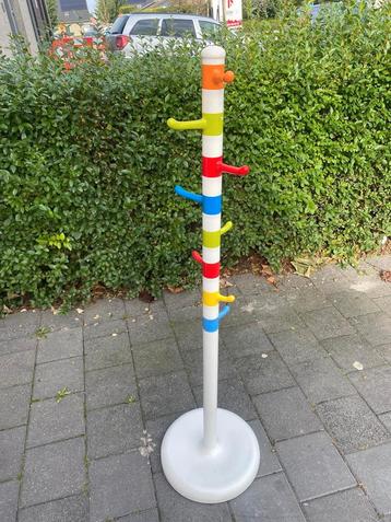 Kapstok bijna helemaal nieuwe wees er snel bij weg is pech beschikbaar voor biedingen