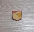 PIN - A.S. CANNES - FOOTBALL - VOETBAL, Verzamelen, Verzenden, Gebruikt, Sport, Speldje of Pin