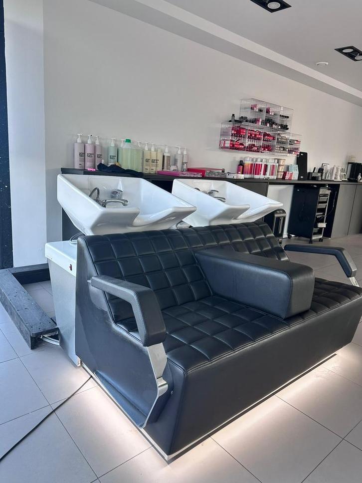 Alpeda Dubbele Wasunit – zwart leer, topstaat met LED, Articles professionnels, Aménagement de Bureau & Magasin | Mobilier de bureau & Aménagement