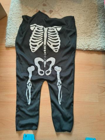 halloweenpak 4 tot 6j beschikbaar voor biedingen