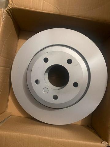 Disques ventilés Bosch pour BMW E60 de 03/2004 a 03/2007 beschikbaar voor biedingen