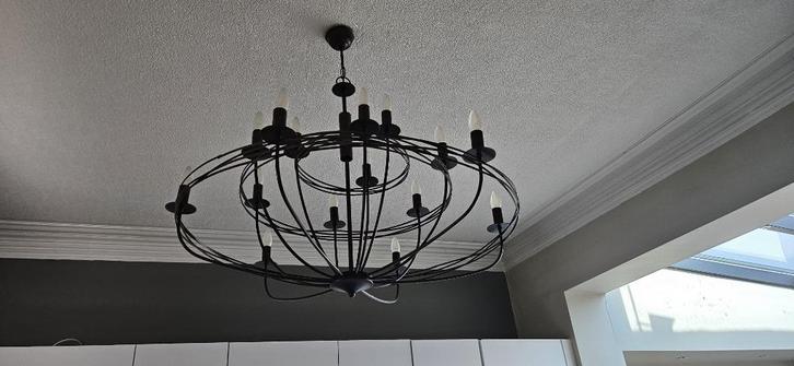 Grote ronde kroonluchter, Huis en Inrichting, Lampen | Kroonluchters, Zo goed als nieuw, Metaal, Ophalen