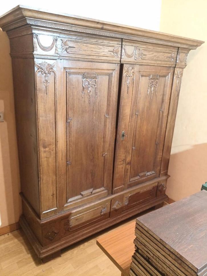 Authentieke volhouten kast, ook achterwand in planken, Antiek en Kunst, Antiek | Meubels | Kasten, Ophalen of Verzenden