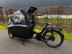 Urban arrow met maxi cosi adapters 1650km  Top staat, Ophalen, Zo goed als nieuw