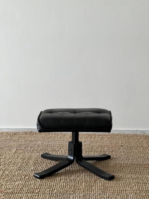 Vintage Deense zwarte ottoman, 1970, Huis en Inrichting, Zetels | Voetbanken en poefs, Zo goed als nieuw, Ophalen