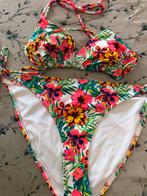 Veelkleurige bikini, heel goede staat, maat 42, Kleding | Dames, Badmode en Zwemkleding, Ophalen, Zo goed als nieuw, Overige kleuren