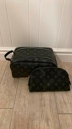 Toilet zak + klein zakje LV Zwart, Bijoux, Sacs & Beauté, Trousses de toilette, Envoi, Comme neuf, Noir, Femme