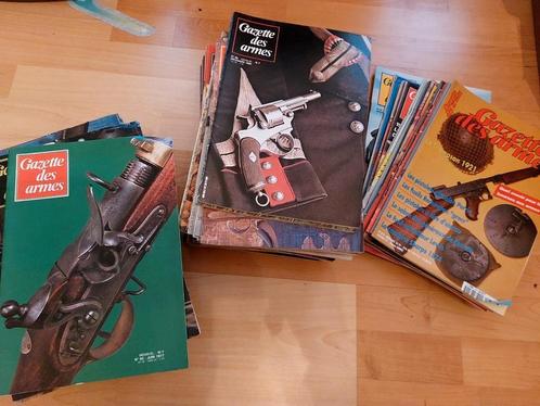 Recensie: Gazette des Armes, Magazine Militaria, Verzamelen, Militaria | Algemeen, Overige soorten, Boek of Tijdschrift, Ophalen