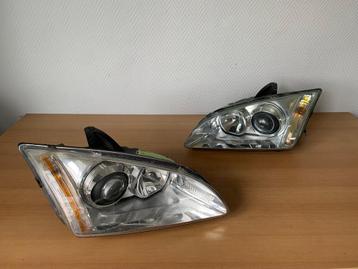 koplamp set ford focus II 2004 tot 2008 met Lens uniek  beschikbaar voor biedingen