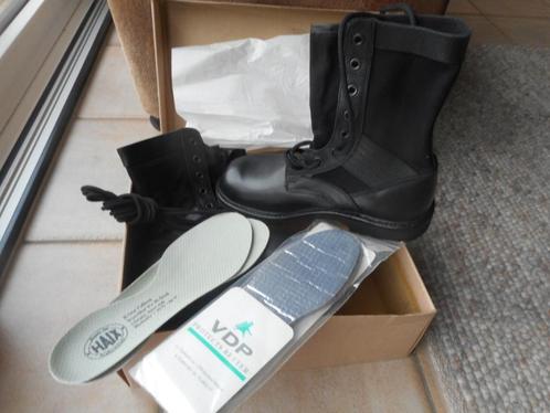 Bottines TROPICALE hautes tiges NEUVES 44/8 pied large + Acc, Verzamelen, Militaria | Algemeen, Verzenden
