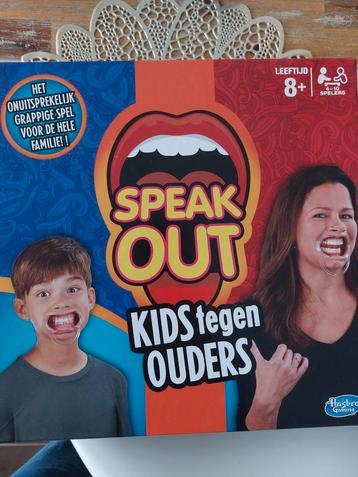 Speak Out gezelschapsspel  beschikbaar voor biedingen