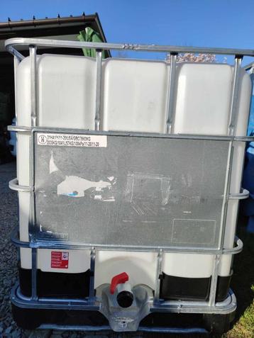 watertank 1000L beschikbaar voor biedingen