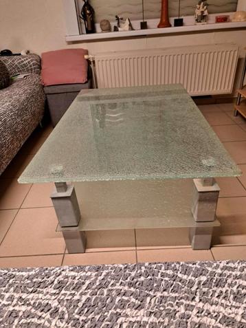 Salontafel 110x70 speciale glas  beschikbaar voor biedingen