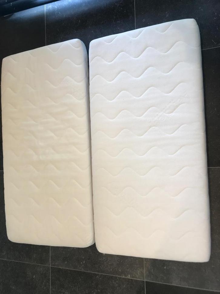1 Baby - en peutermatrasje AEROSLEEP, Kinderen en Baby's, Kinderkamer | Bedden, Zo goed als nieuw, Minder dan 140 cm, Minder dan 70 cm