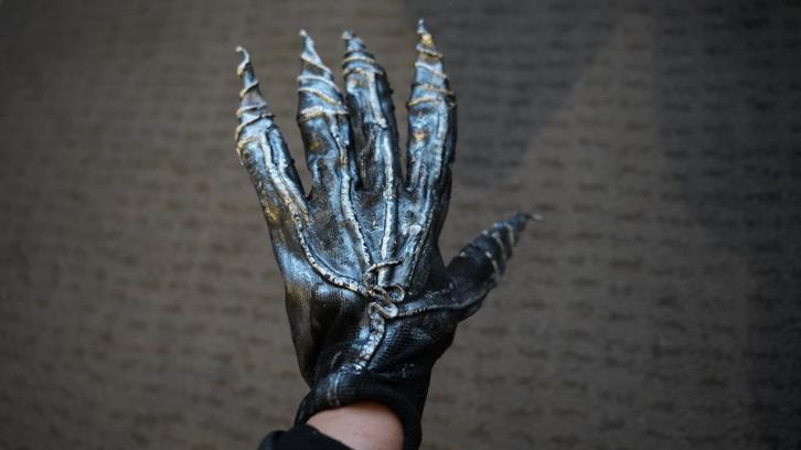 Handschoenen - cosplay, Kleding | Heren, Mutsen, Sjaals en Handschoenen, Zo goed als nieuw, Handschoenen, Maat 52/54 (L), Ophalen of Verzenden