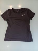 T-shirts Nike noir 128, Kinderen en Baby's, Kinderkleding | Maat 128, Jongen, Zo goed als nieuw, Ophalen, Overige typen