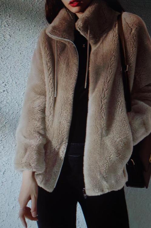Nieuwe vest in pels, Kleding | Dames, Truien en Vesten, Nieuw, Maat 38/40 (M), Beige, Ophalen of Verzenden