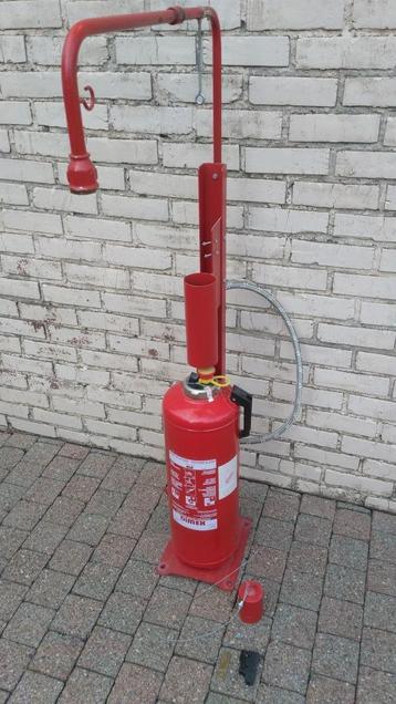 Nieuwe ongemonteerde automatische poederbrandblusser 12 kg beschikbaar voor biedingen