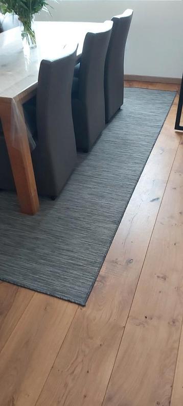 Grijze tapijt; 3x2 meter; gemaakt in België 