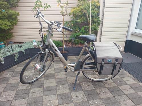 Elektrische damesfiets - Bereik 120km, Fietsen en Brommers, Elektrische fietsen, Zo goed als nieuw, Giant, Ophalen