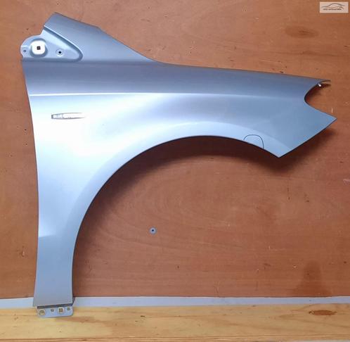 Voorscherm rechts org. Mercedes B-klasse W246 A2468810201, Auto-onderdelen, Carrosserie, Spatbord, Mercedes-Benz, Rechts, Gebruikt