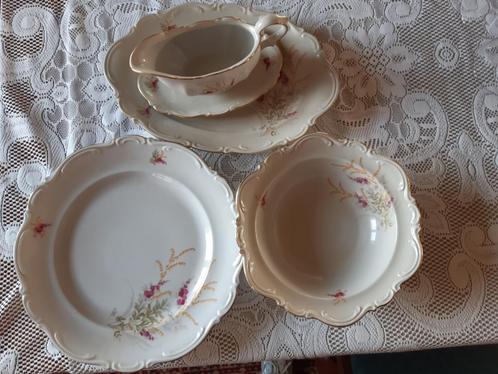 Eet-en koffieservies 57 delig   Mitterteich Bavaria, Antiek en Kunst, Antiek | Servies compleet, Ophalen
