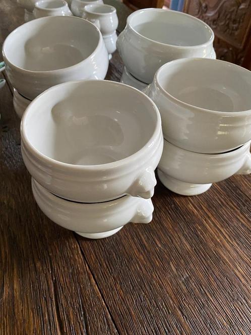 8 bols à soupe à l’oignon en porcelaine blanche – parfait ét, Huis en Inrichting, Keuken | Servies, Zo goed als nieuw, Kop(pen) en/of Schotel(s)