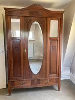 Vestiaire kast, Ophalen