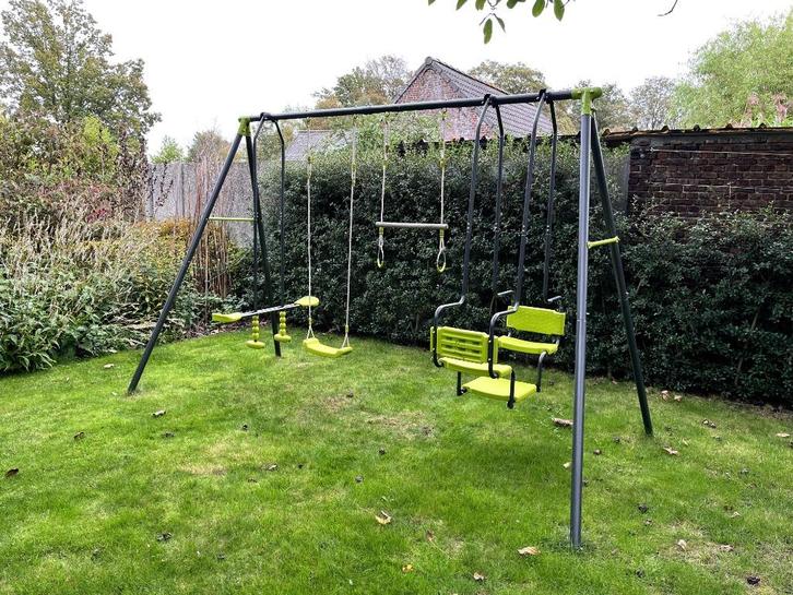 Metalen Schommeltoestel - 4 schommels en 6 plaatsen, Kinderen en Baby's, Speelgoed | Buiten | Speeltoestellen, Zo goed als nieuw