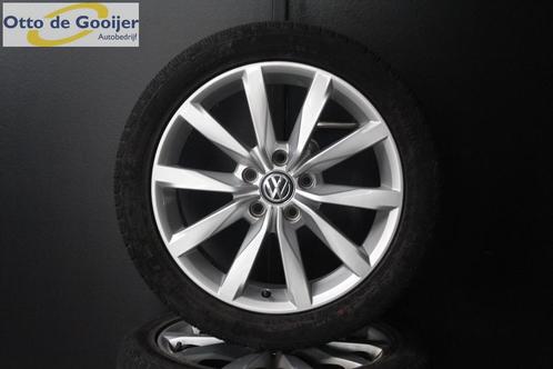 Originele Volkswagen Golf Winterbanden Dijon Velgen 17 Inch, Auto-onderdelen, Banden en Velgen, Banden en Velgen, Winterbanden