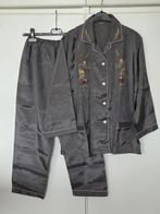 Satijnen pyjama maat medium, Kleding | Dames, Ophalen of Verzenden, Nieuw