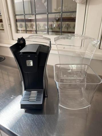 Nestlé theemachine”My T” in perfecte staat te koop., Autres modèles, Réservoir d'eau amovible, Enlèvement ou Envoi, Comme neuf